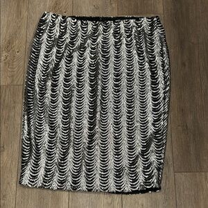Charlotte Russe Women’s Black Silver Stretch Scallop Party Sequin Skirt Size 3X